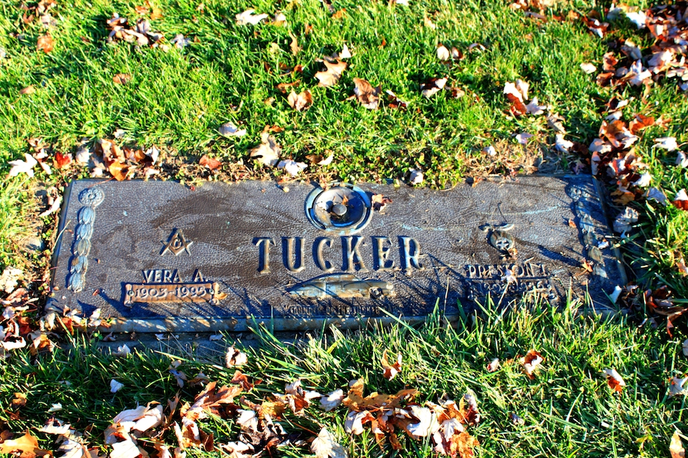 Preston_Tucker_Grave_Marker_Michigan_Memorial_Park_Flat_Rock_Michigan.JPG